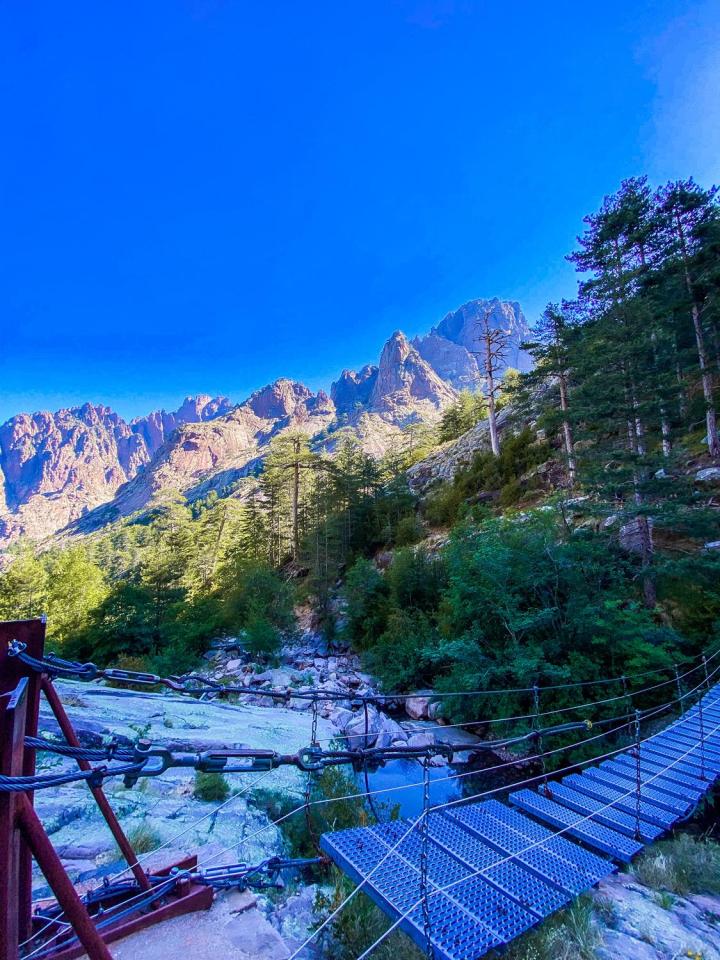 Des hébergements spacieux et confortables en Corse